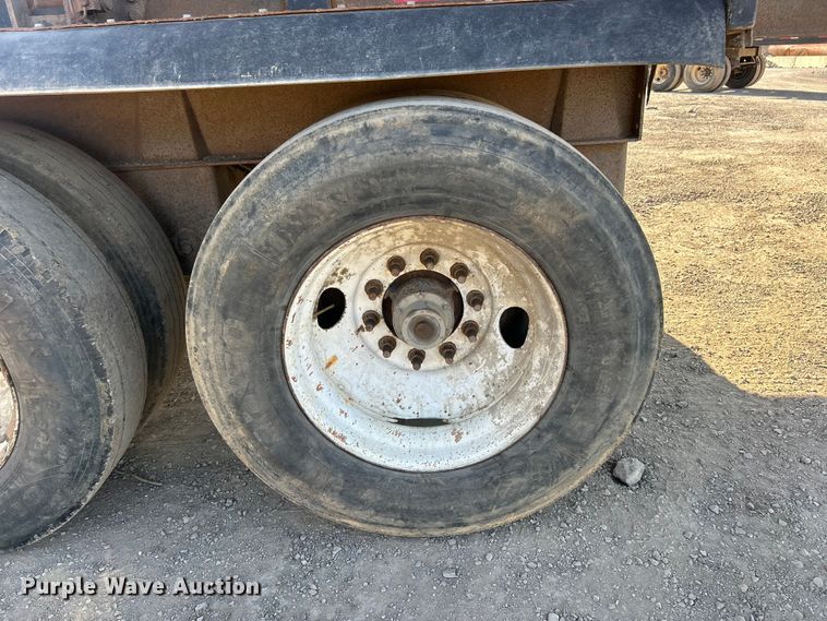 image for item FC5279 2007 Side Dump Industries DS39BCH1R2R11 side dump trailer