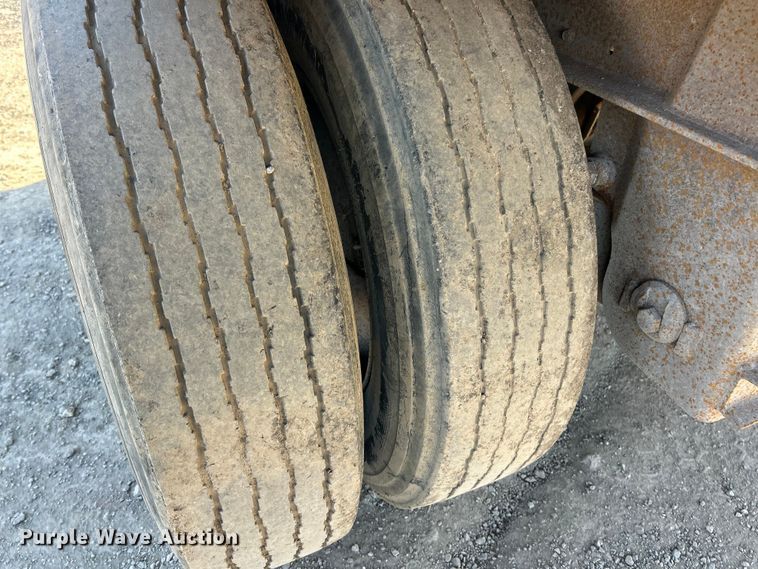 image for item FC5279 2007 Side Dump Industries DS39BCH1R2R11 side dump trailer