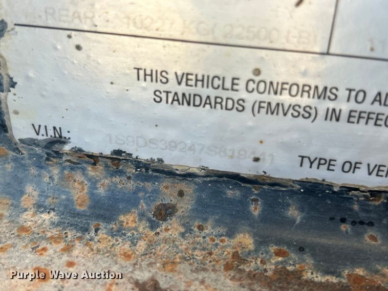 image for item FC5279 2007 Side Dump Industries DS39BCH1R2R11 side dump trailer