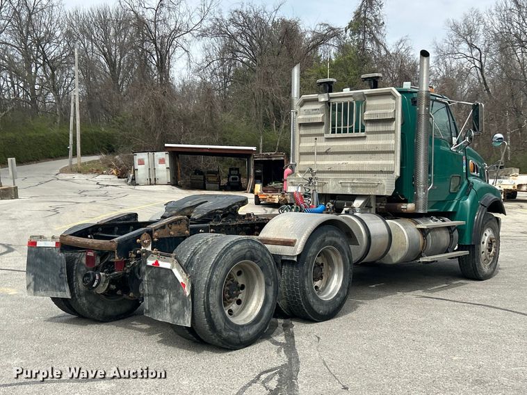 image for item FC5287 2008 Sterling L9500 semi truck