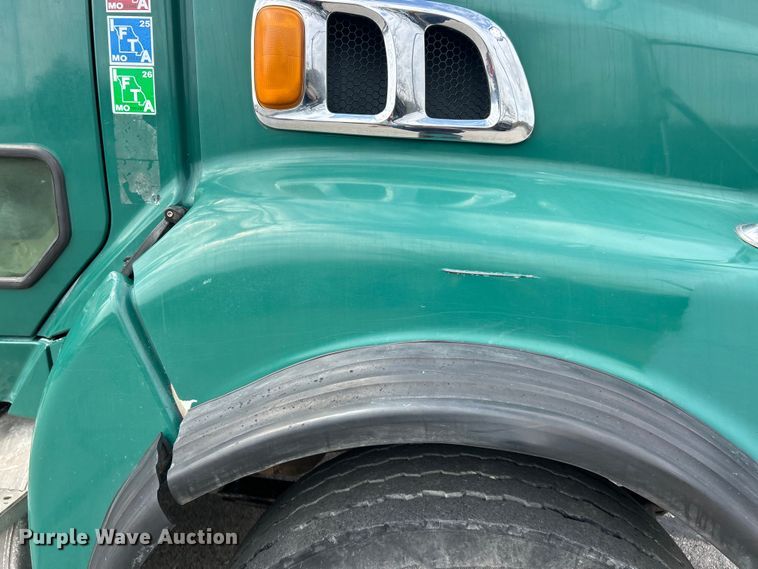 image for item FC5287 2008 Sterling L9500 semi truck