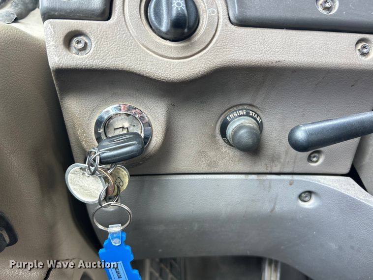 image for item FC5287 2008 Sterling L9500 semi truck