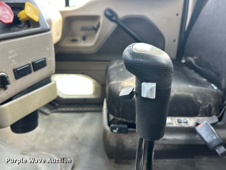 image for item FC5287 2008 Sterling L9500 semi truck