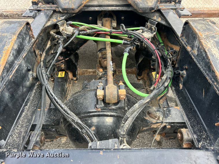 image for item FC5287 2008 Sterling L9500 semi truck