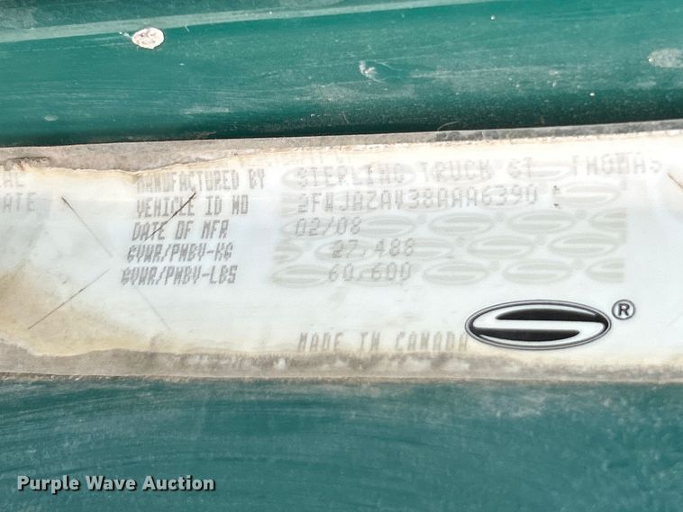 image for item FC5287 2008 Sterling L9500 semi truck