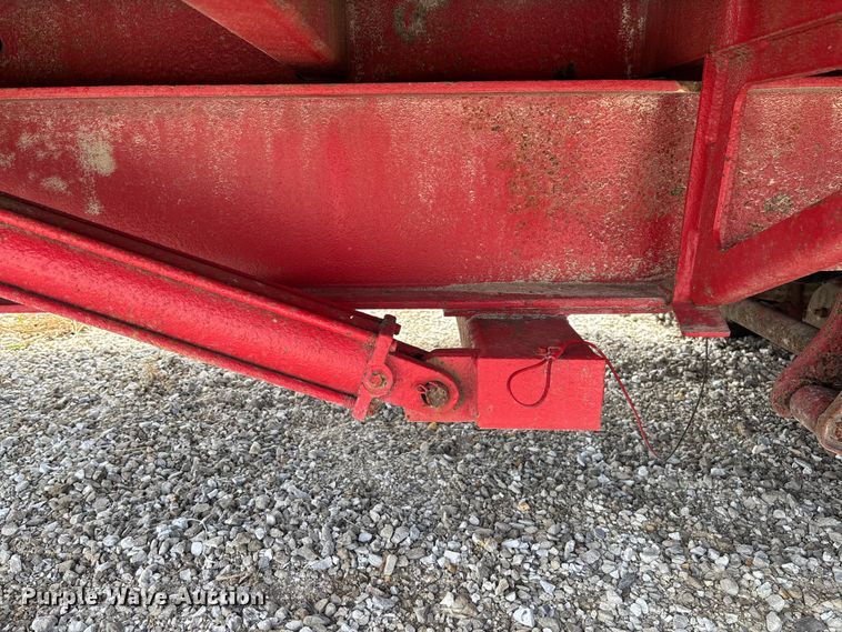 image for item FC5557 1999 Dynaweld tilt deck equipment trailer