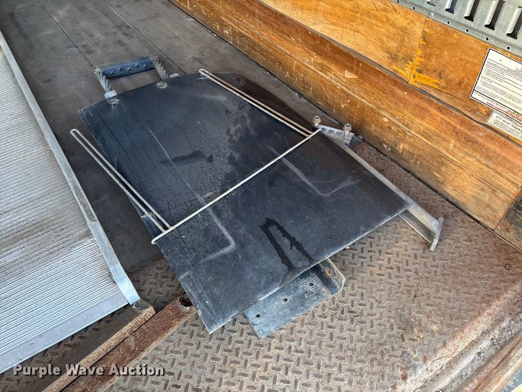 image for item FC5562 Supreme box bed