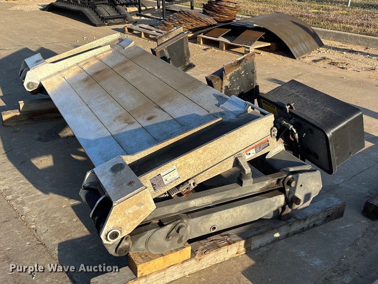 image for item FC5562 Supreme box bed