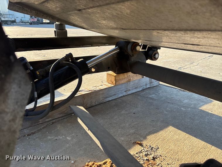 image for item FC5562 Supreme box bed