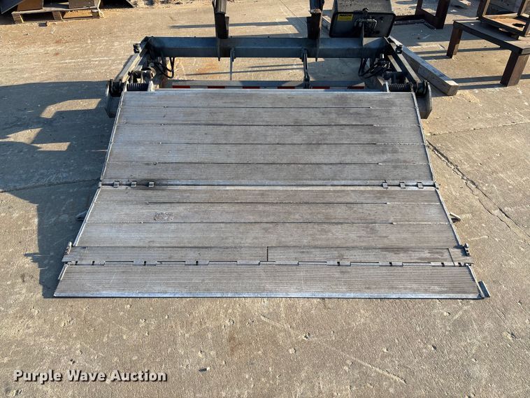 image for item FC5562 Supreme box bed