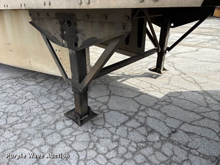 image for item FG0142 2005 Stoughton ZPVW-535T-S-C-AR dry van trailer