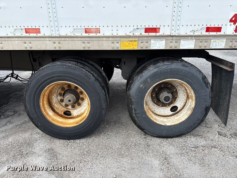 image for item FG0142 2005 Stoughton ZPVW-535T-S-C-AR dry van trailer