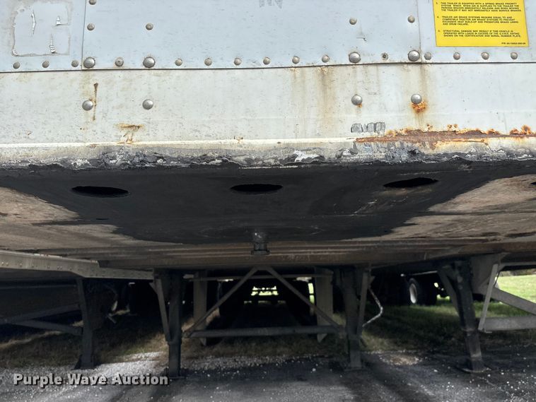 image for item FG0142 2005 Stoughton ZPVW-535T-S-C-AR dry van trailer