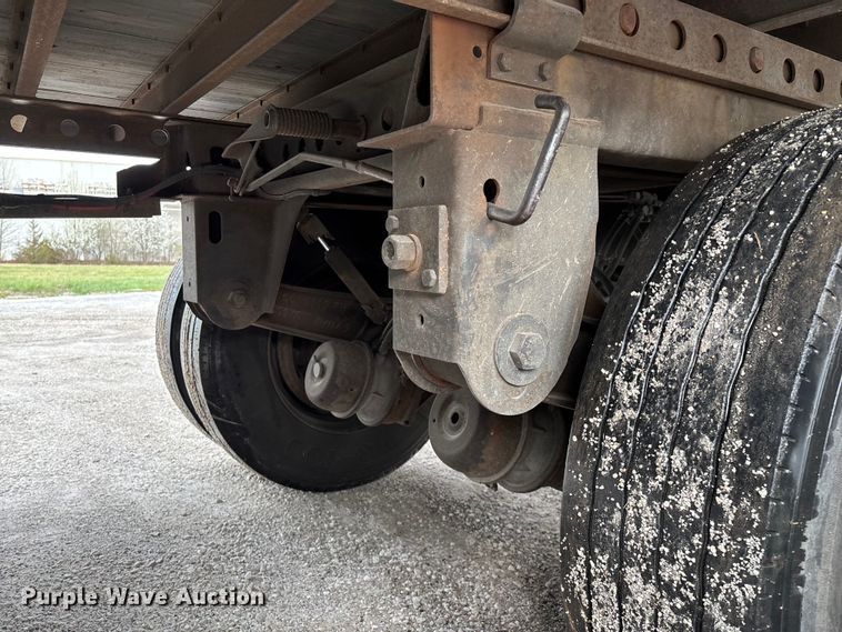 image for item FG0142 2005 Stoughton ZPVW-535T-S-C-AR dry van trailer