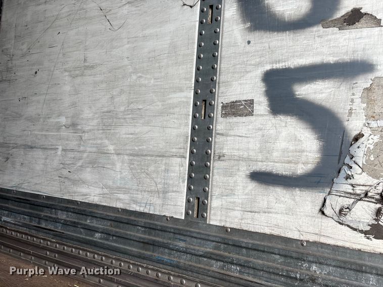 image for item FG0142 2005 Stoughton ZPVW-535T-S-C-AR dry van trailer