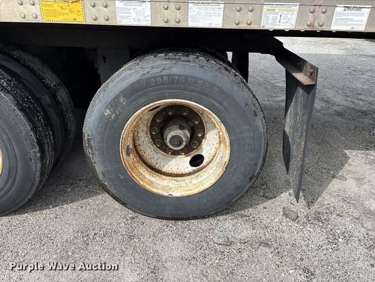 image for item FG0142 2005 Stoughton ZPVW-535T-S-C-AR dry van trailer