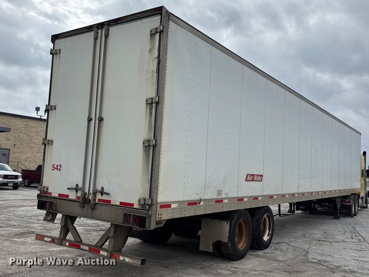 image for item FG0143 2005 Utility VS2DC dry van trailer