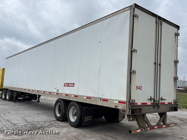 image for item FG0143 2005 Utility VS2DC dry van trailer