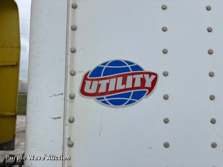 image for item FG0143 2005 Utility VS2DC dry van trailer