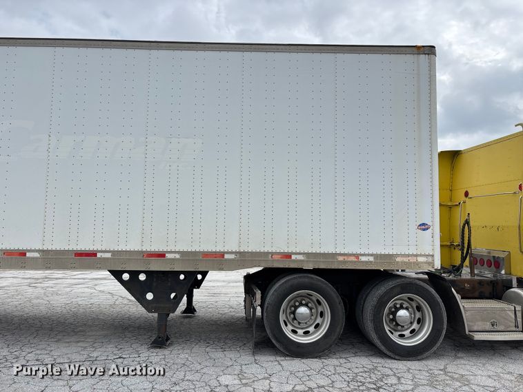 image for item FG0143 2005 Utility VS2DC dry van trailer