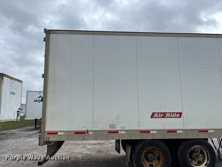 image for item FG0143 2005 Utility VS2DC dry van trailer