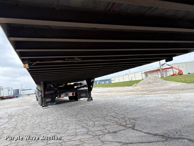 image for item FG0143 2005 Utility VS2DC dry van trailer