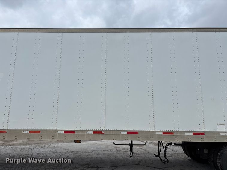 image for item FG0143 2005 Utility VS2DC dry van trailer