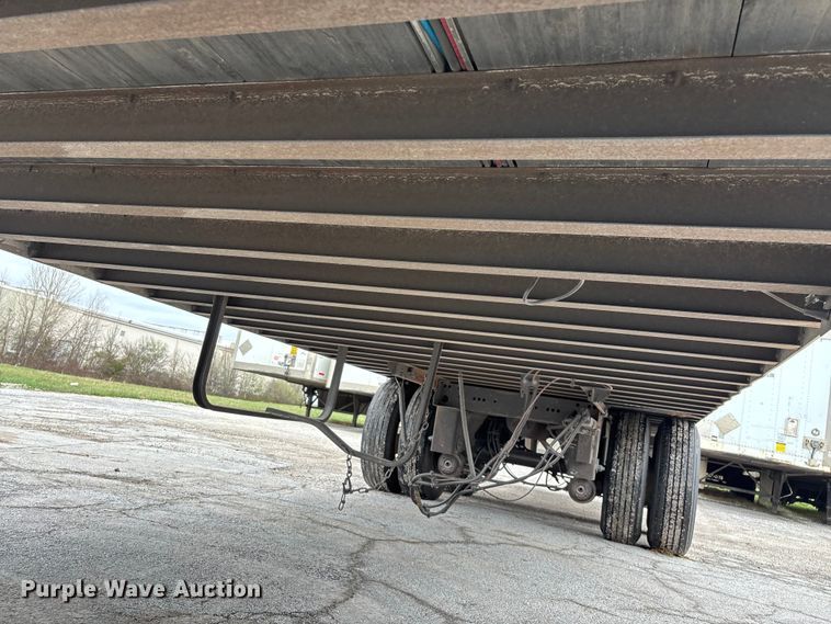 image for item FG0143 2005 Utility VS2DC dry van trailer