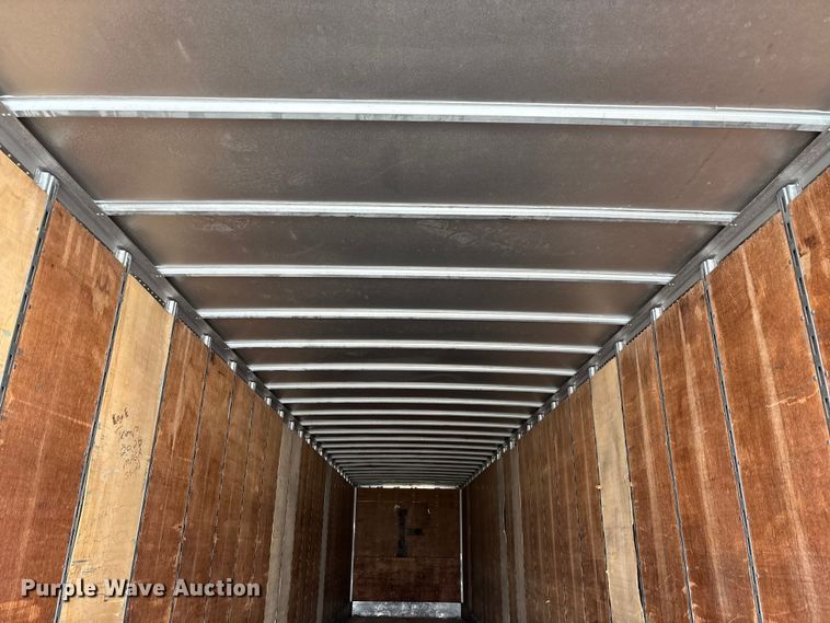 image for item FG0143 2005 Utility VS2DC dry van trailer