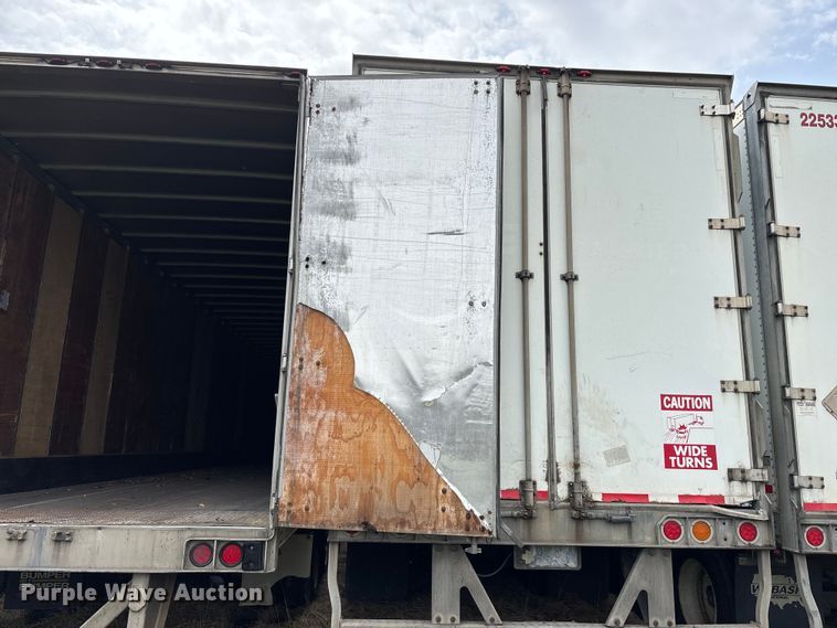 image for item FG0143 2005 Utility VS2DC dry van trailer