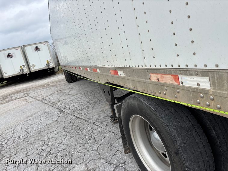 image for item FG0143 2005 Utility VS2DC dry van trailer