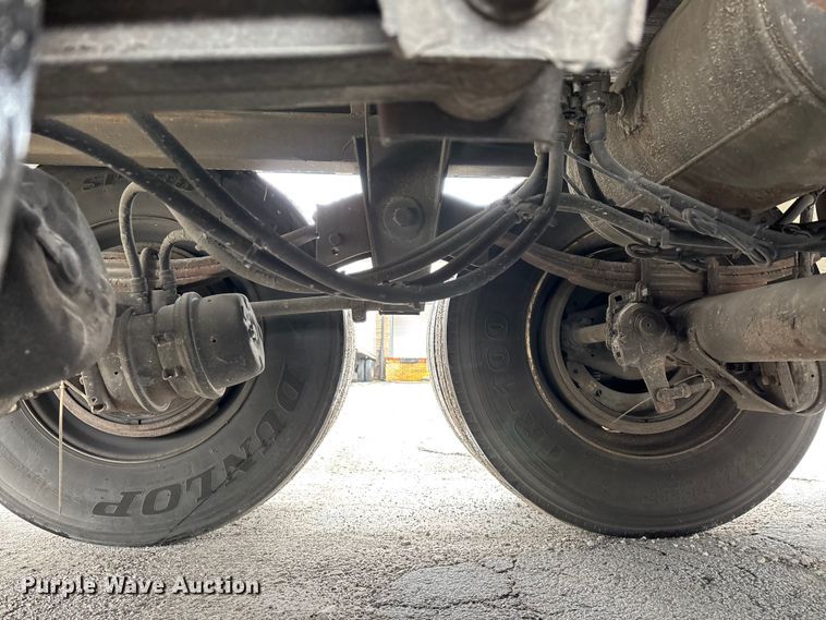 image for item FG0144 2012 Wabash National DVLSHPC dry van trailer