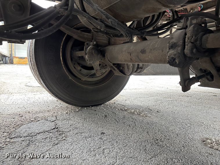 image for item FG0144 2012 Wabash National DVLSHPC dry van trailer