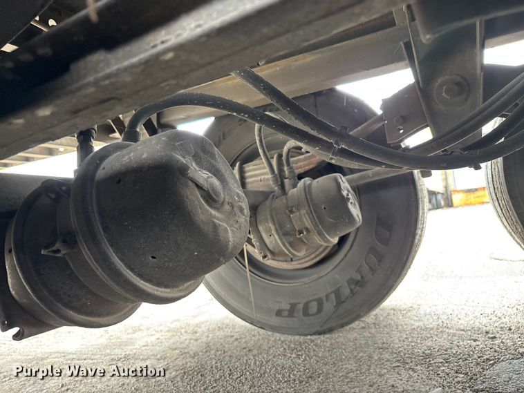 image for item FG0144 2012 Wabash National DVLSHPC dry van trailer