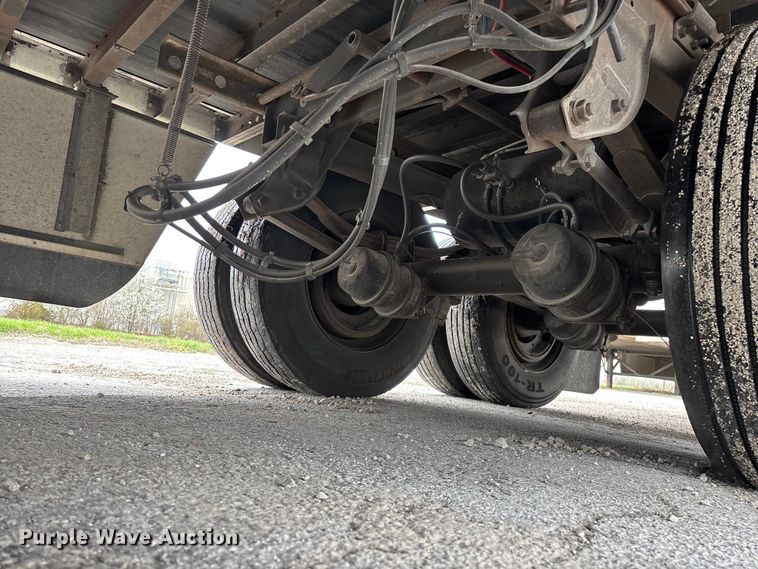 image for item FG0144 2012 Wabash National DVLSHPC dry van trailer