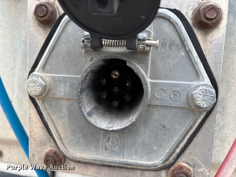 image for item FG0144 2012 Wabash National DVLSHPC dry van trailer