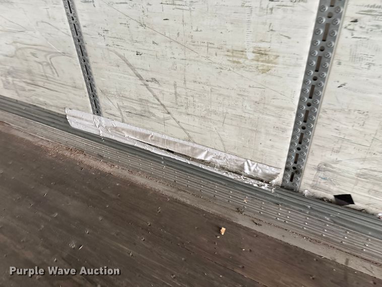 image for item FG0144 2012 Wabash National DVLSHPC dry van trailer