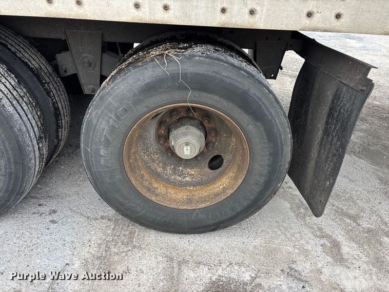 image for item FG0144 2012 Wabash National DVLSHPC dry van trailer