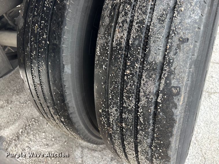 image for item FG0144 2012 Wabash National DVLSHPC dry van trailer