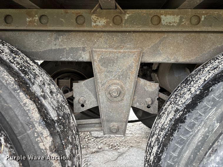 image for item FG0145 2013 Wabash National DVLSHPC dry van trailer