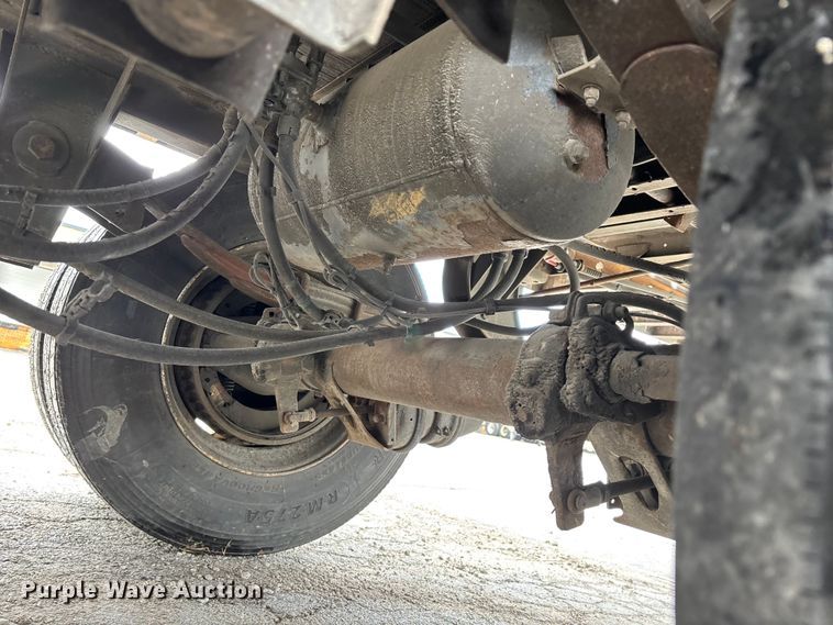 image for item FG0145 2013 Wabash National DVLSHPC dry van trailer