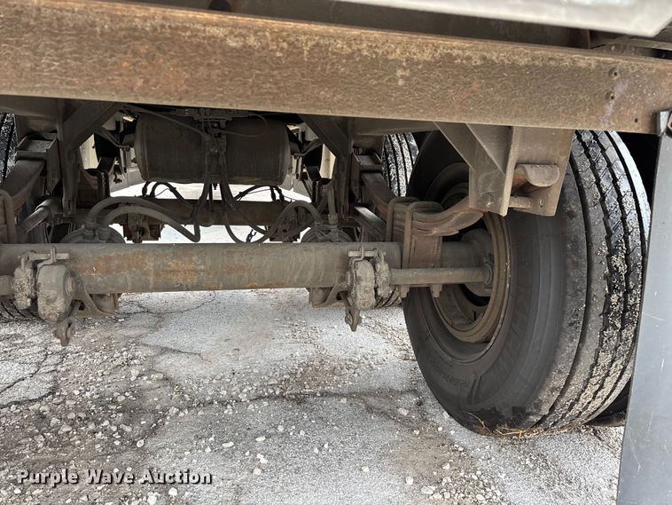 image for item FG0145 2013 Wabash National DVLSHPC dry van trailer