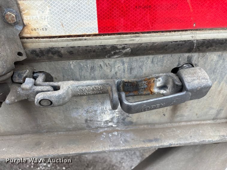 image for item FG0145 2013 Wabash National DVLSHPC dry van trailer