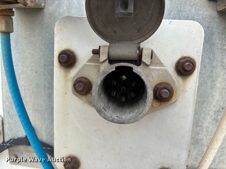 image for item FG0145 2013 Wabash National DVLSHPC dry van trailer