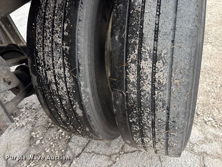 image for item FG0145 2013 Wabash National DVLSHPC dry van trailer