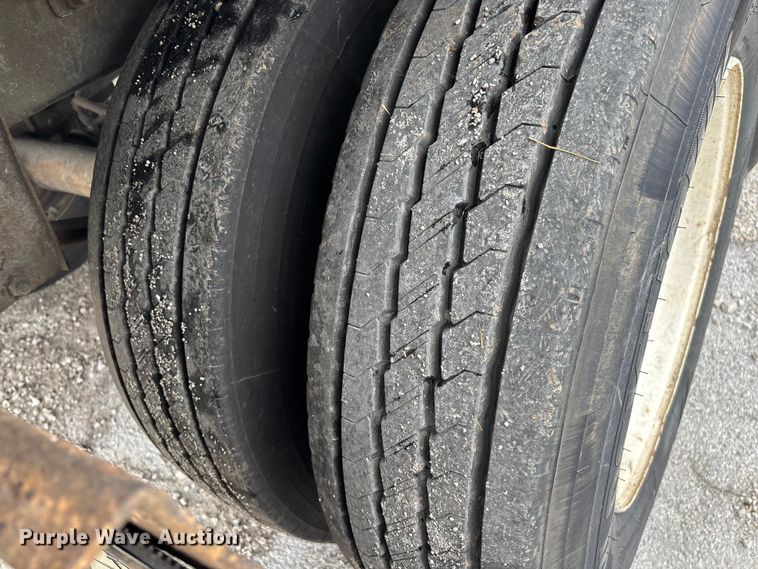 image for item FG0145 2013 Wabash National DVLSHPC dry van trailer