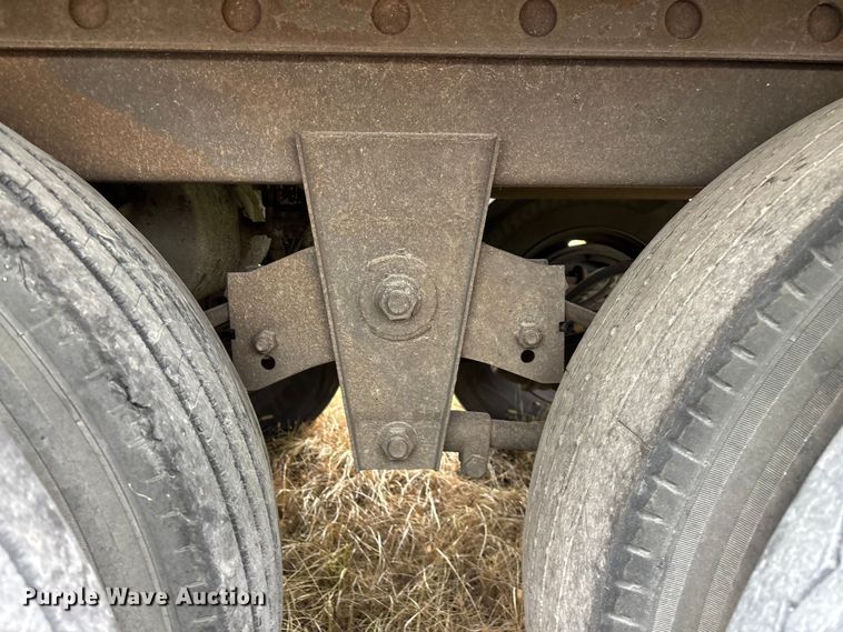 image for item FG0146 2012 Wabash National DVLSHPC dry van trailer