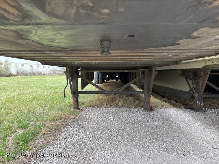 image for item FG0146 2012 Wabash National DVLSHPC dry van trailer