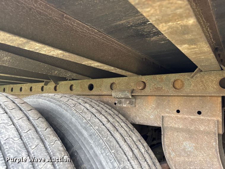 image for item FG0146 2012 Wabash National DVLSHPC dry van trailer