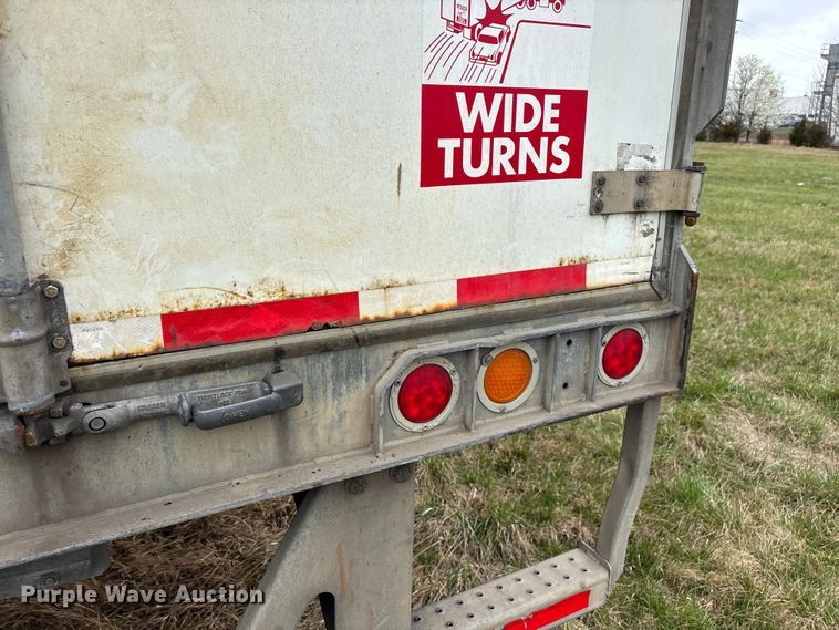 image for item FG0146 2012 Wabash National DVLSHPC dry van trailer